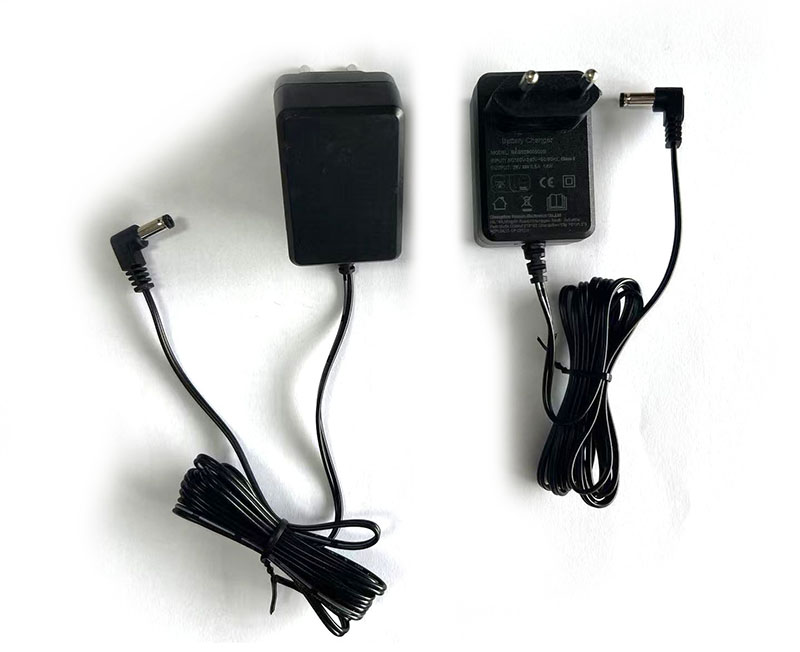 歐規(guī)-14w插墻式充電器